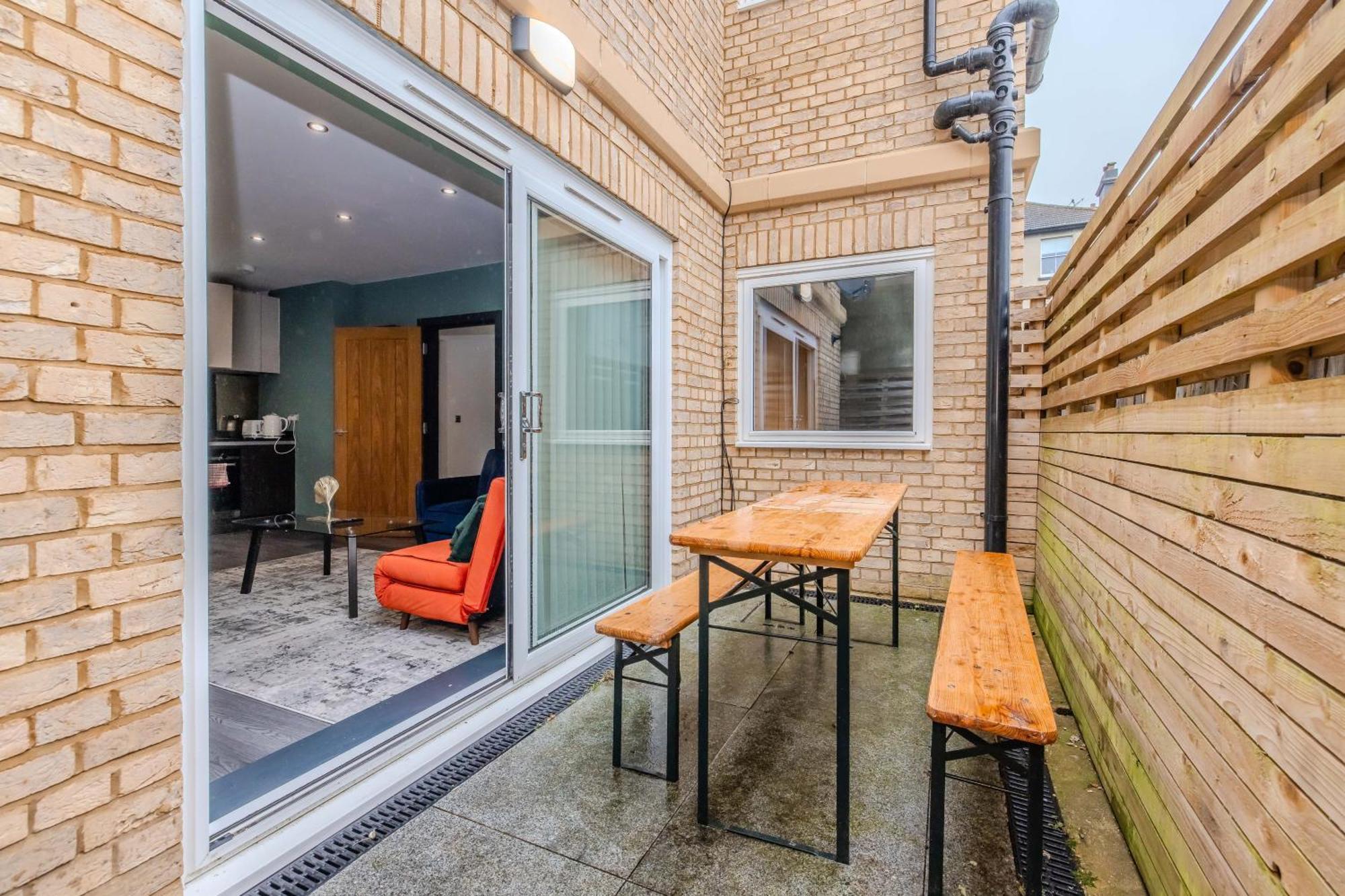 Central Hove 3 Bedroom Flat Bn340Bwil المظهر الخارجي الصورة